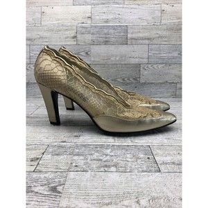 Vintage Stuart Weitzman Gold Mesh Metallic High Heels Holiday Glam 8 lace pumps